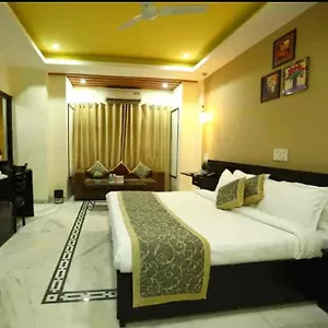 Rajwada & Club Hotel Udaipur