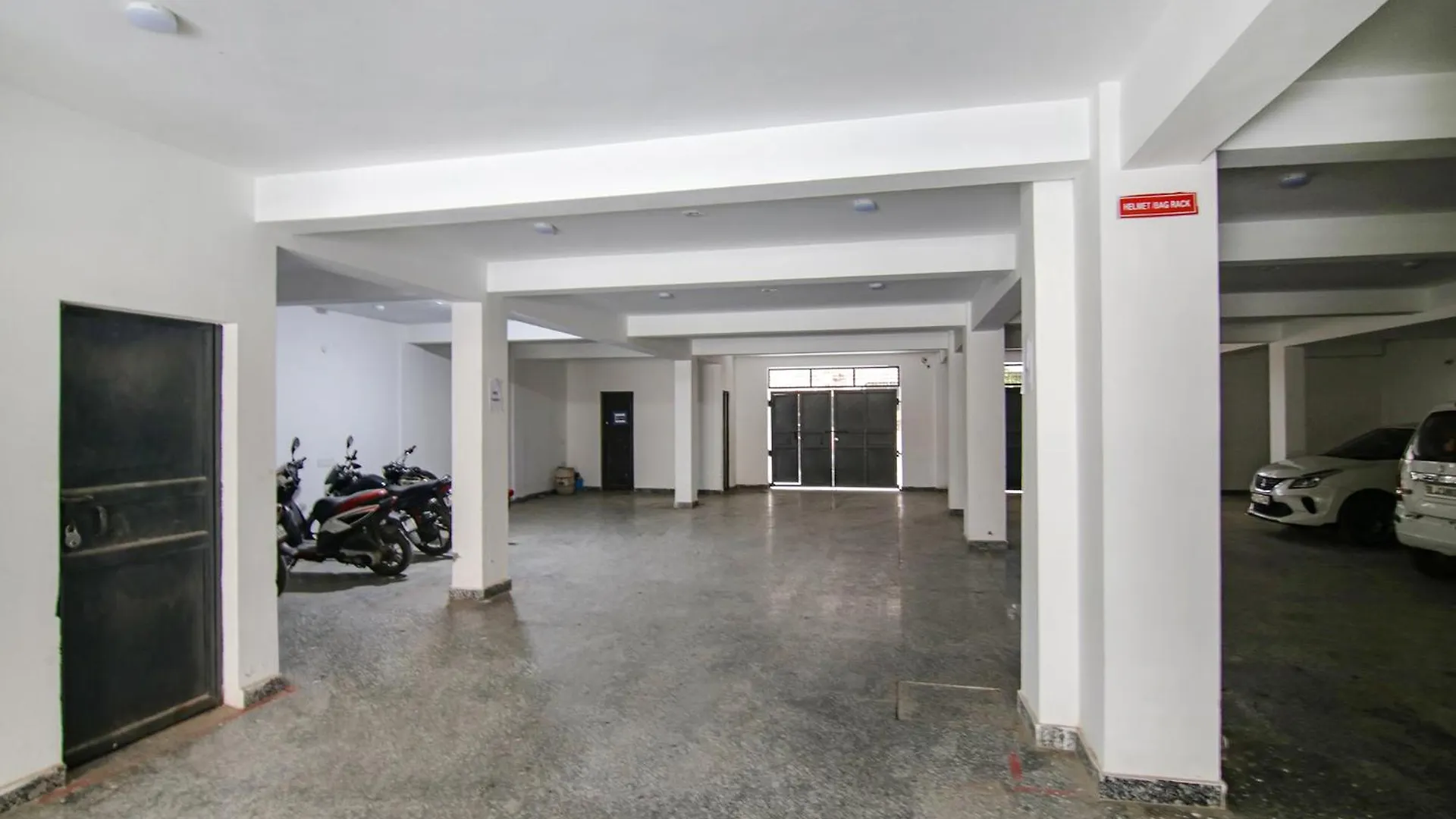 Fabhotel Moro Rohini Sector 4